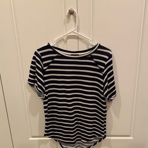 navy blue and white tee